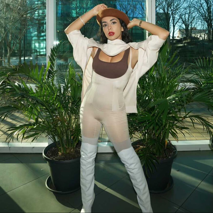 Women's One-Piece Seamless Core-Sculpting Open-Bust Shorts Bodysuit